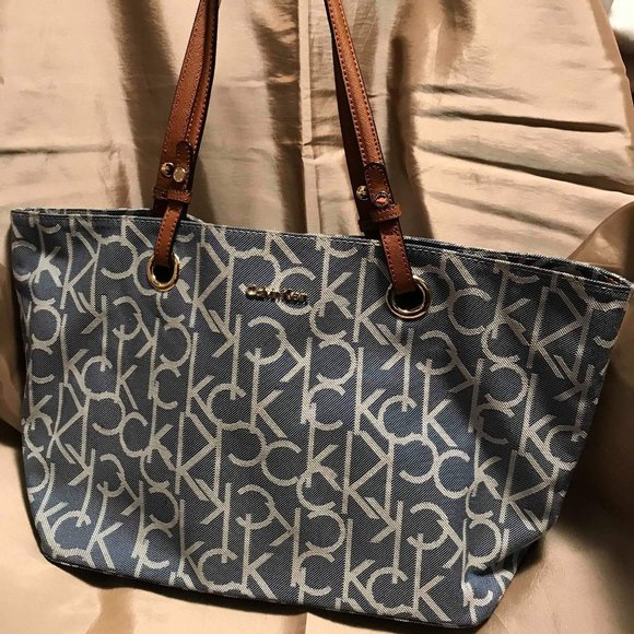 Calvin Klein Bag - Picture 1 of 1